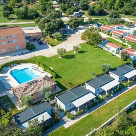 Gorgeous Mobile In With Swimming Pool Casa vacanze *