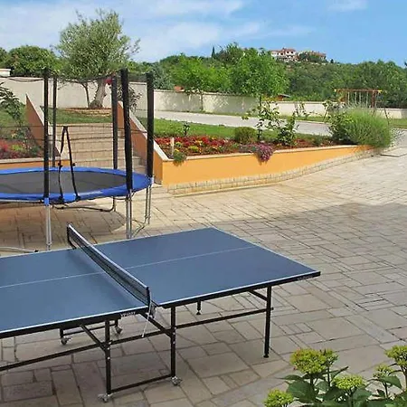 Holiday home Gorgeous Mobile In With Swimming Pool Banjole